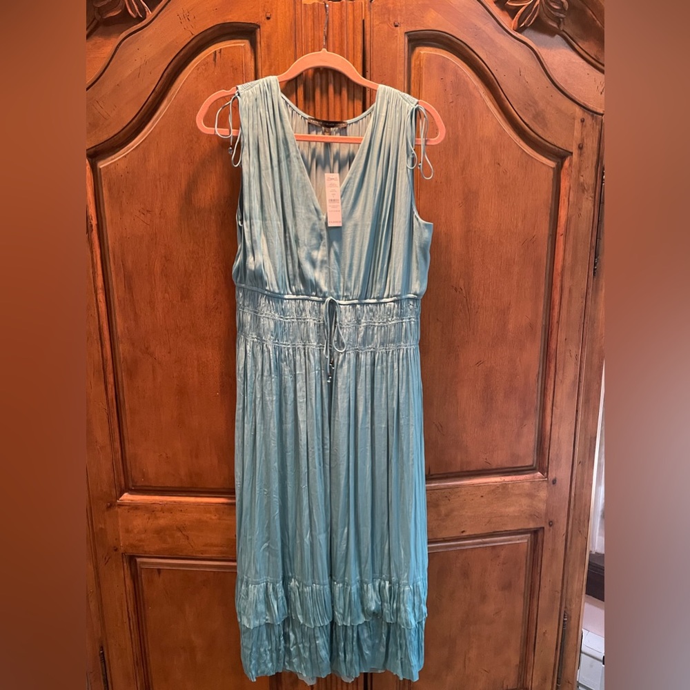 White House Black Market PLEATED DRESS Size L New With Tags